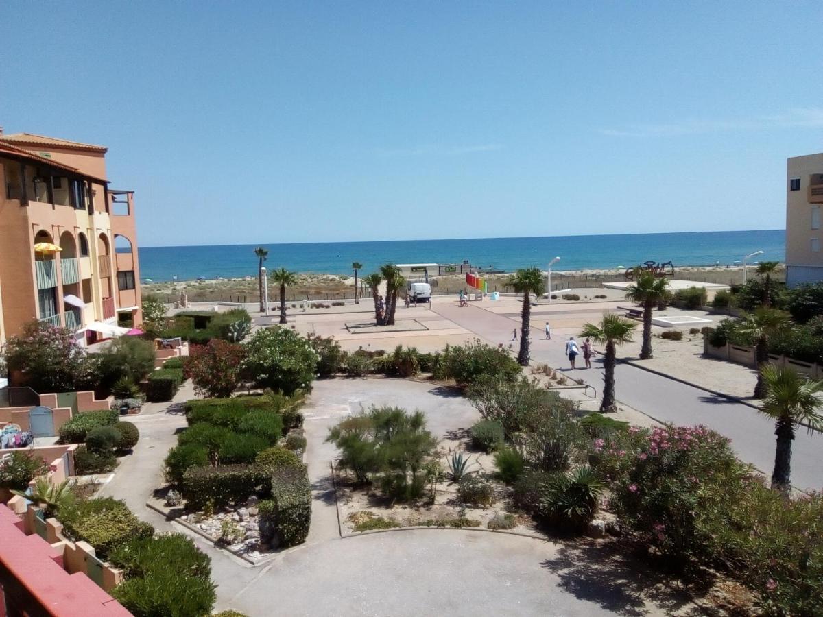 Le Victoria's Beach Barcares: Beachfront Comfort with Private Parking Le Barcares Exterior photo
